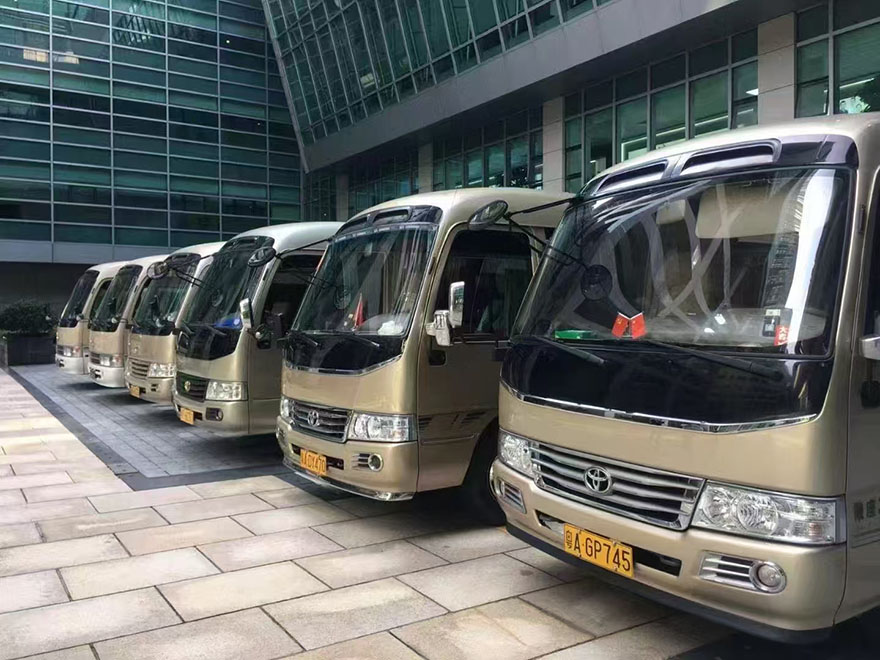 广州商务活动带司机租丰田考斯特中巴商务车埃尔法出租_广州别克GL8用车 首选现达汽车租赁公司