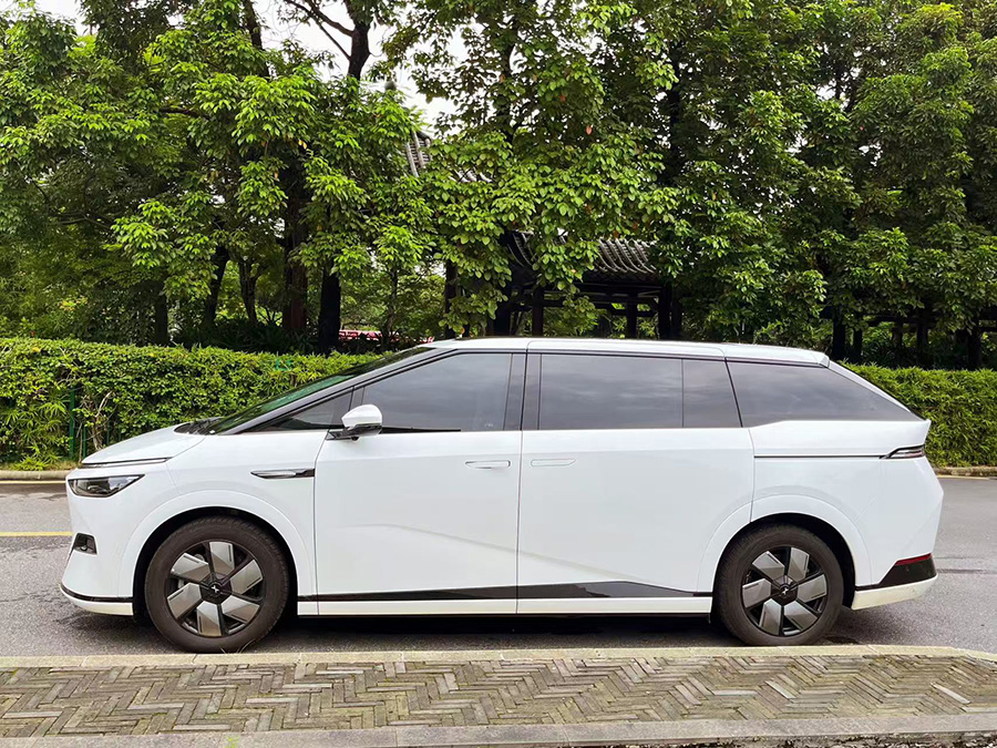 广州哪里有小鹏X9纯电动7座商务车出租自驾_广州租车 首选广州现达汽车租赁公司