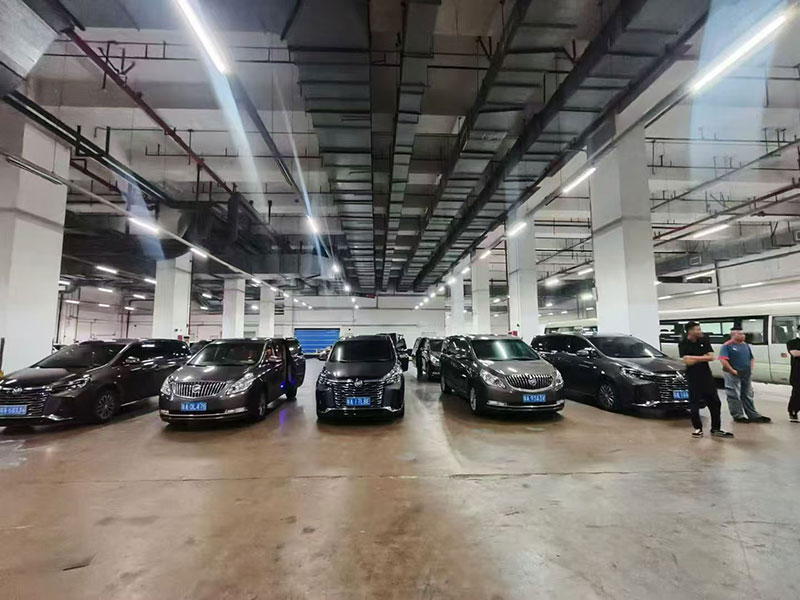广州商务会议租车自驾演唱会配司机包车_广州用车 首选现达汽车租赁公司